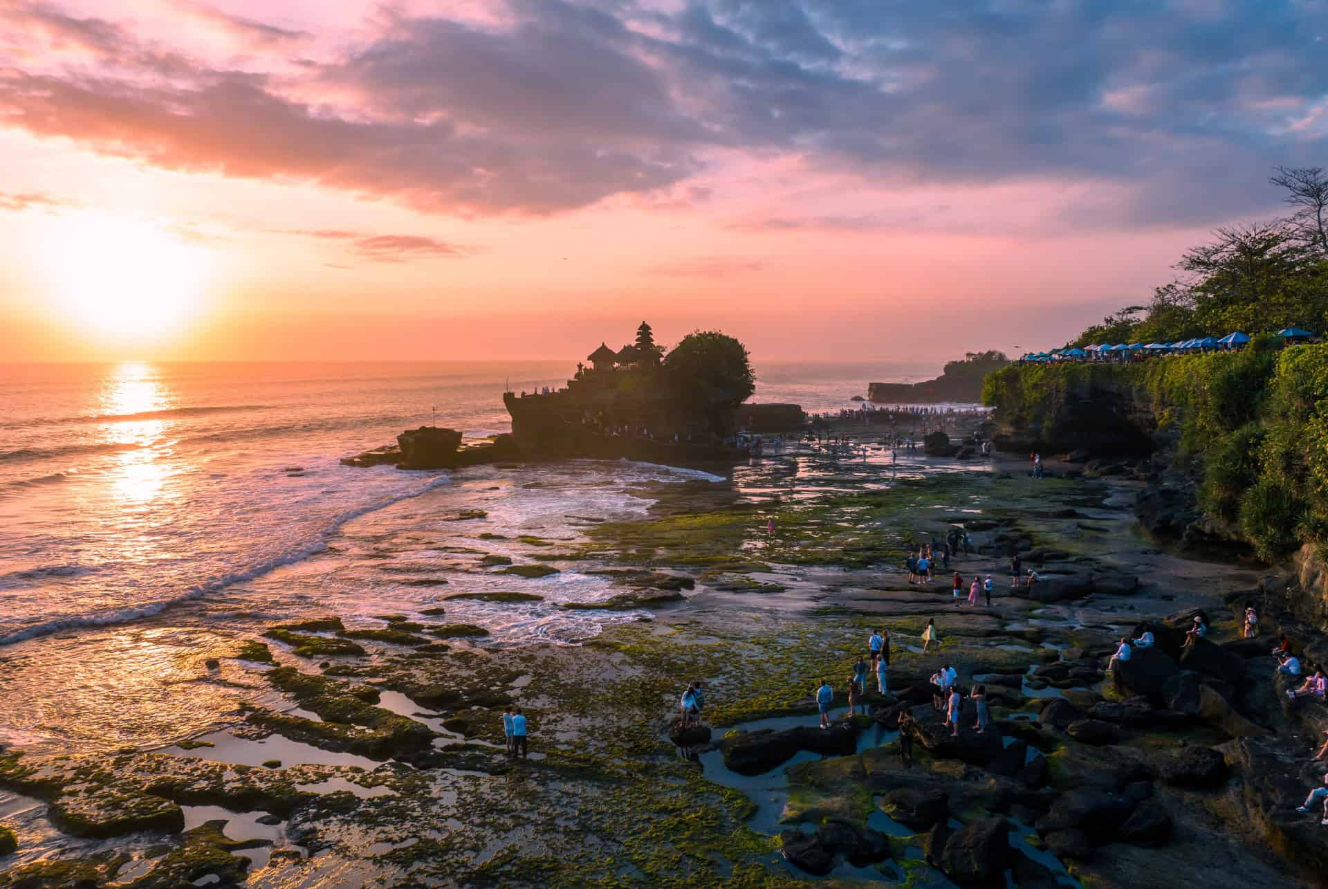 coucher de soleil tanah lot coucher de soleil tanah lot
