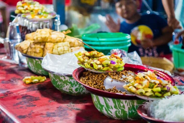 Visite du marché nocturne de Gianyar