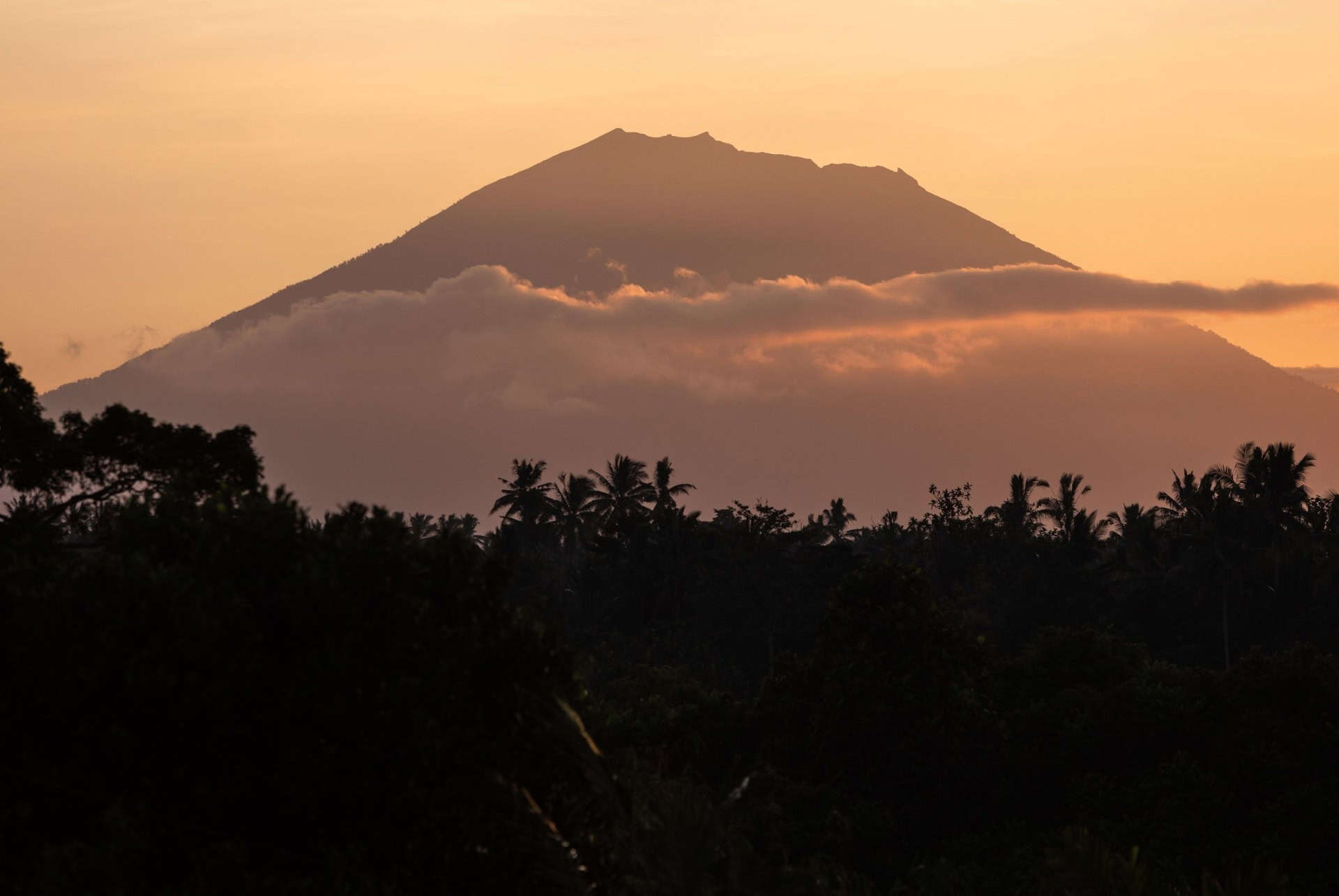 lever de soleil mont agung lever de soleil mont agung