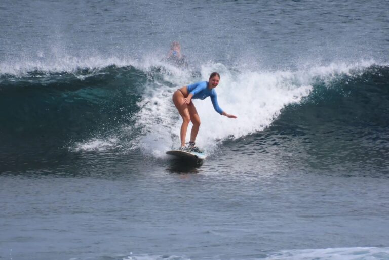 Cours de surf privé à Uluwatu